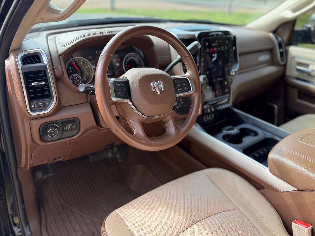 RAM 2500 LARAMIE - Imagem 8