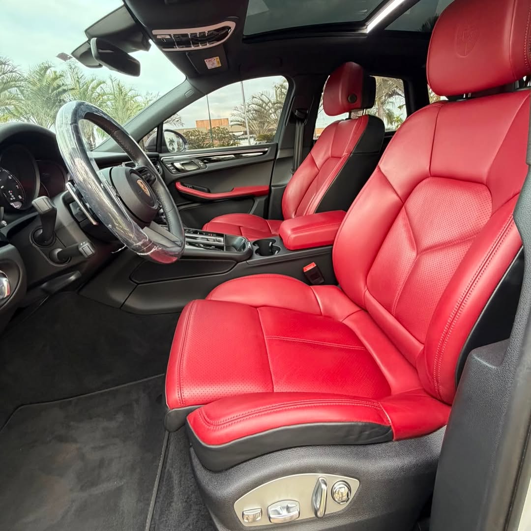 PORSCHE MACAN T - Imagem 8