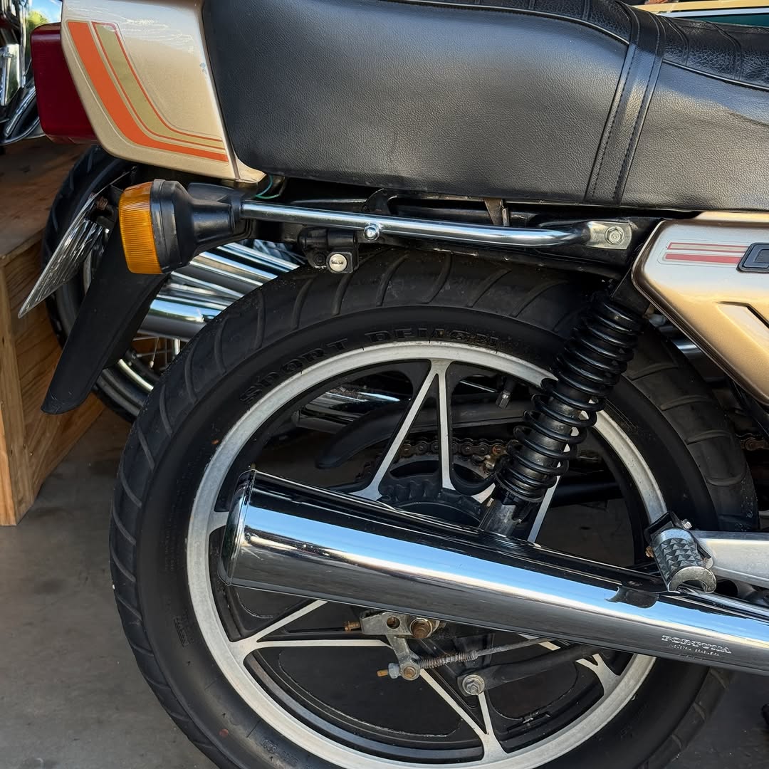HONDA CB 400 II - Imagem 10