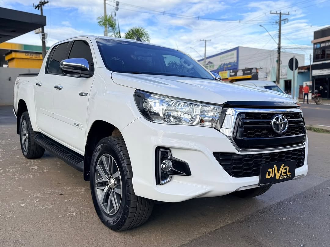 TOYOTA HILUX SRV 2.8 TURBO DIESEL 4X4 AUTOMÁTICO - Imagem 1