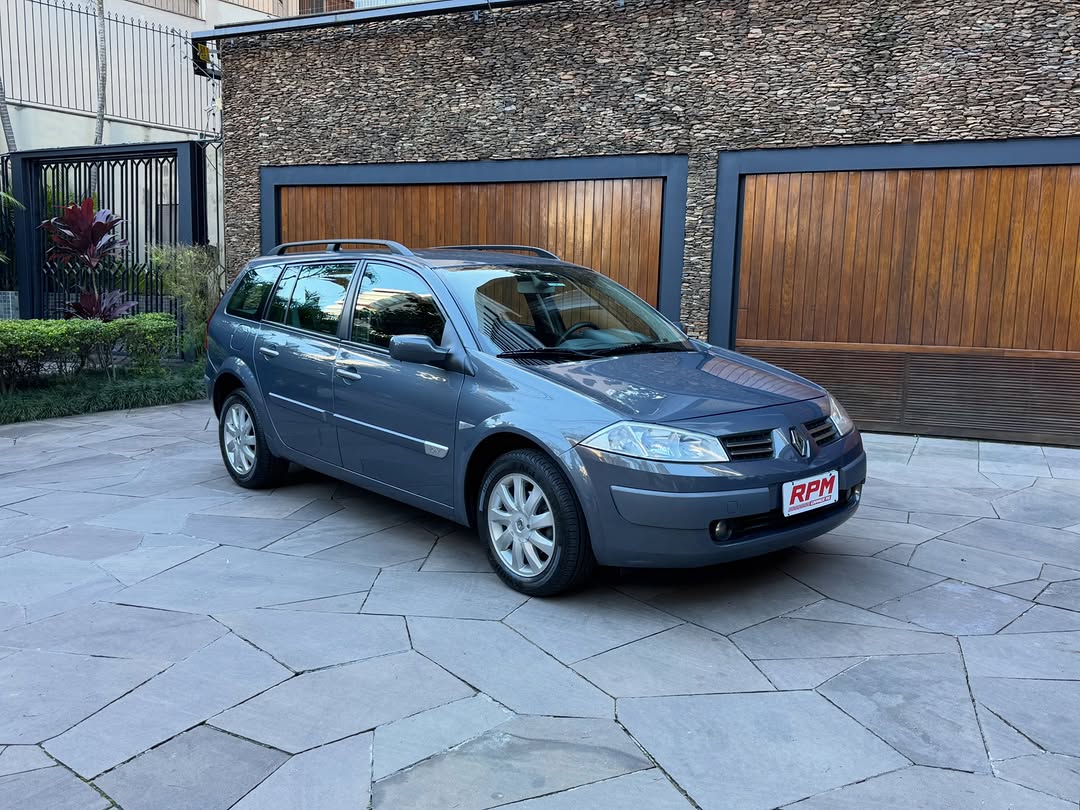 RENAULT MEGANE GRAND TOUR DYNAMIQUE - Imagem 1