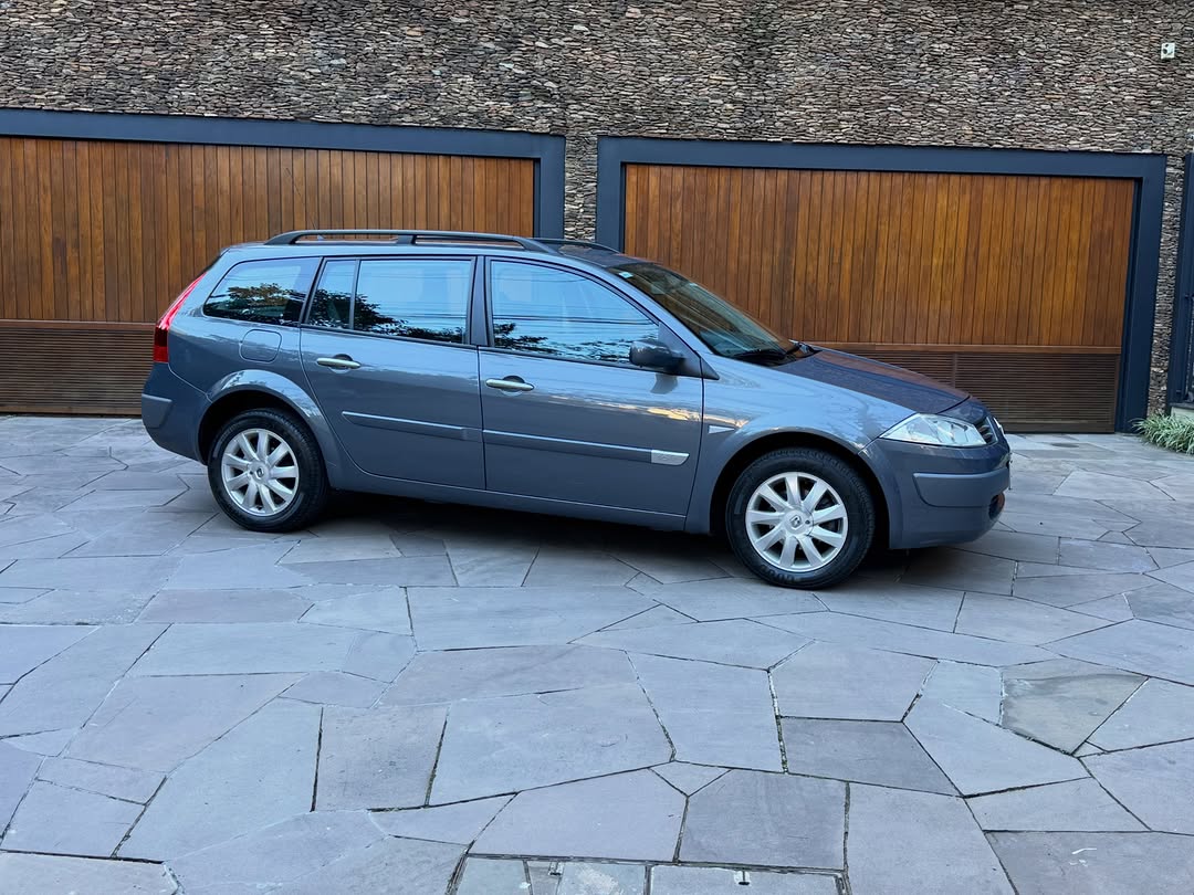 RENAULT MEGANE GRAND TOUR DYNAMIQUE - Imagem 3