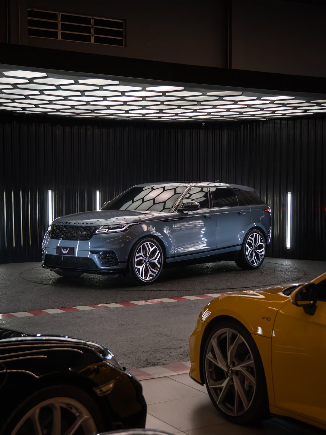LAND ROVER RANGE ROVER VELAR R-DYNAMIC - Imagem 11
