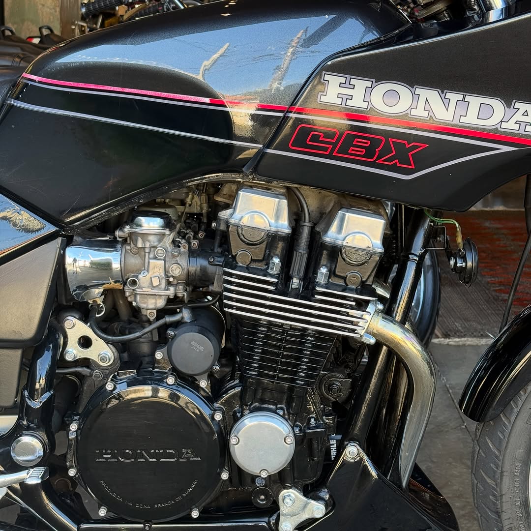 HONDA CBX 750 F - Imagem 12