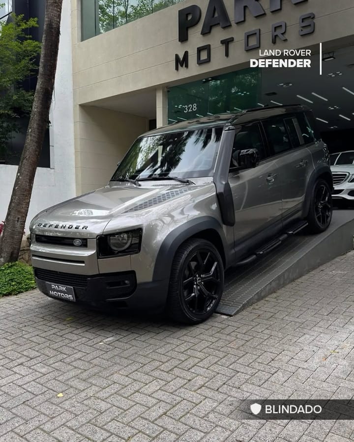 LAND ROVER DEFENDER SE P300