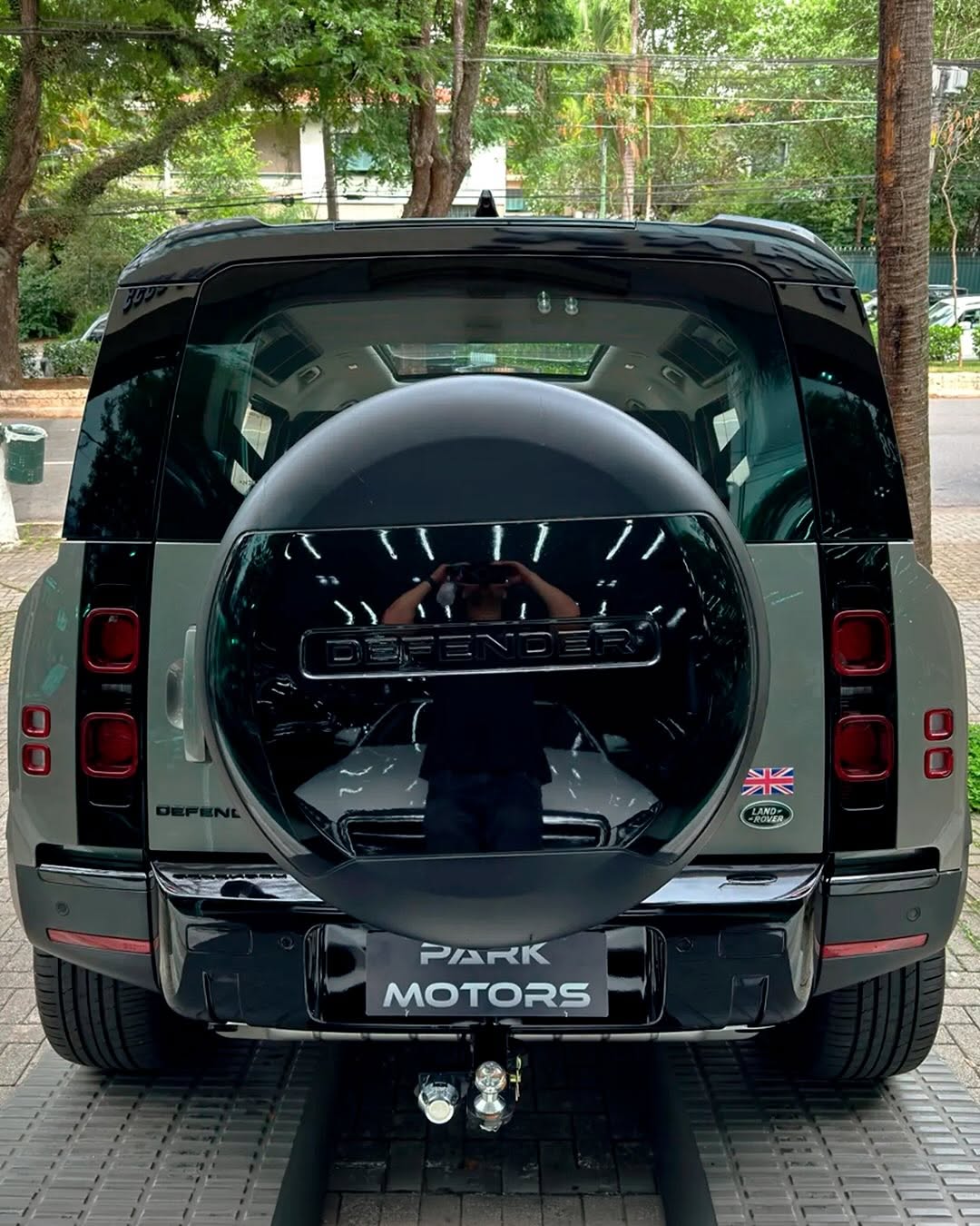 LAND ROVER DEFENDER SE P300 - Imagem 6