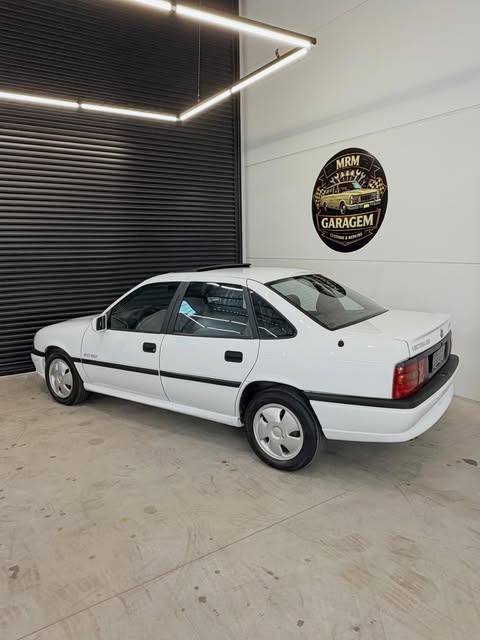 CHEVROLET VECTRA GSI - Imagem 2