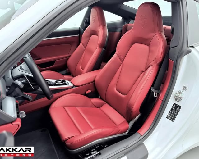 PORSCHE 911 CARRERA - Imagem 10