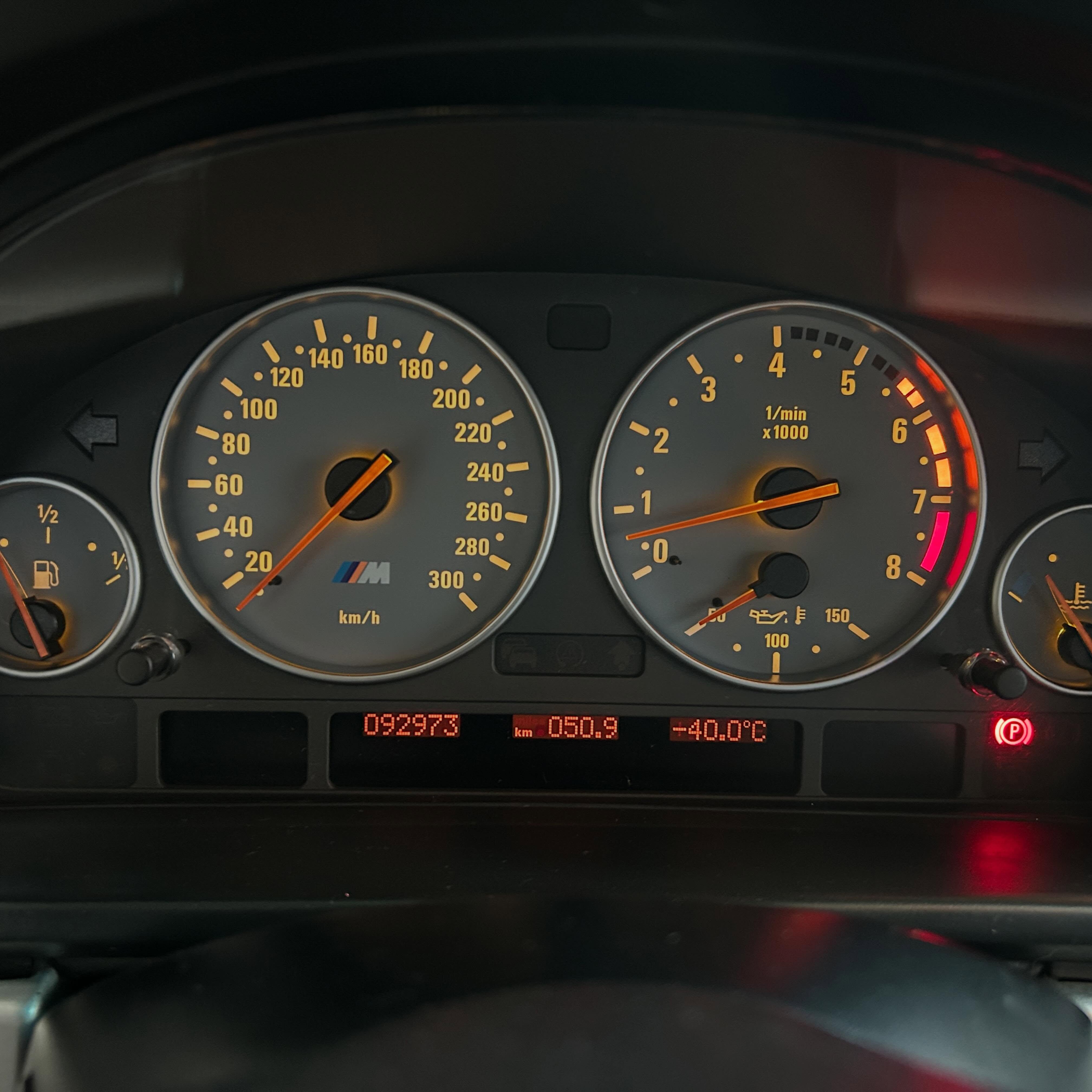 BMW M5 - Imagem 8