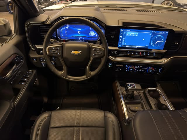 CHEVROLET SILVERADO HIGH COUNTRY - Imagem 12
