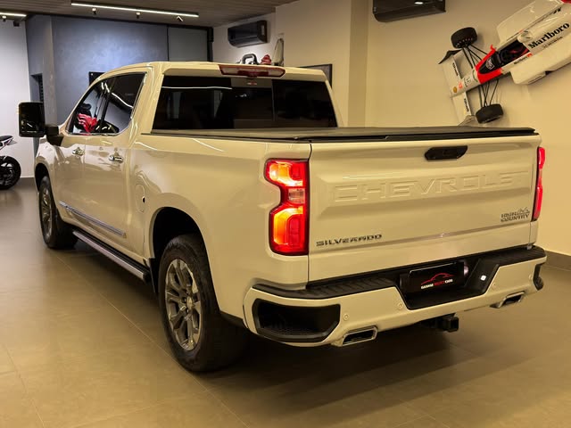 CHEVROLET SILVERADO HIGH COUNTRY - Imagem 6