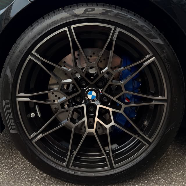 BMW M3 COMPETITION - Imagem 14