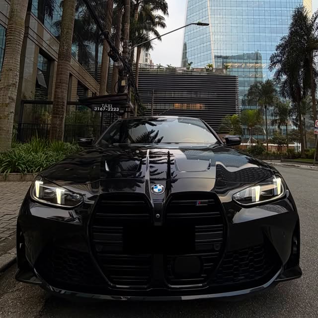 BMW M3 COMPETITION - Imagem 17