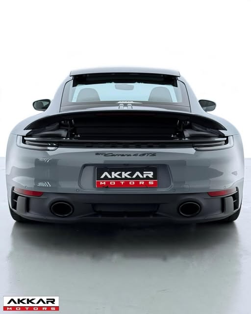 PORSCHE 911 CARRERA 4 GTS - Imagem 3