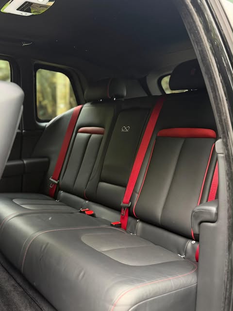 ROLLS-ROYCE CULLINAN BLACK BADGE - Imagem 11