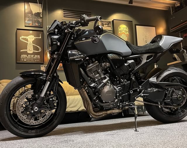 HONDA CB1000R - Imagem 11