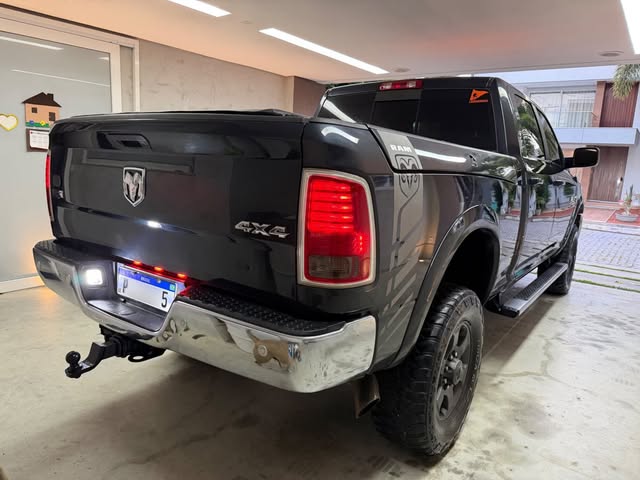 RAM 2500 LARAMIE - Imagem 4