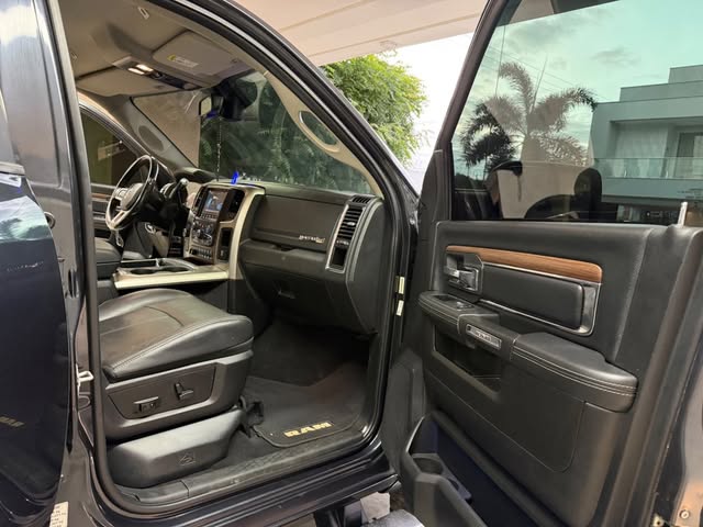 RAM 2500 LARAMIE - Imagem 9
