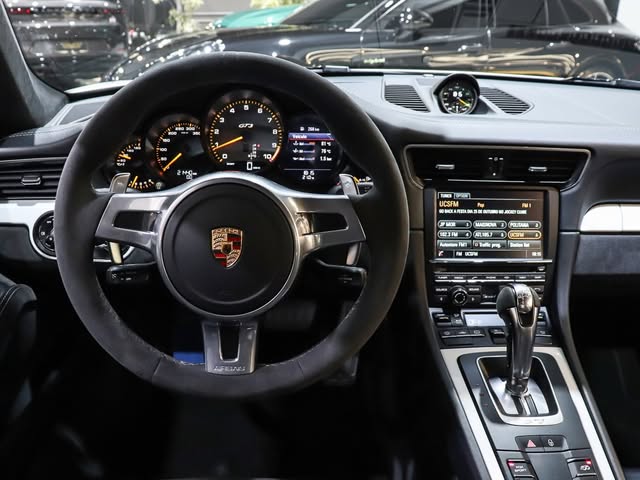 PORSCHE 911 GT3 - Imagem 6