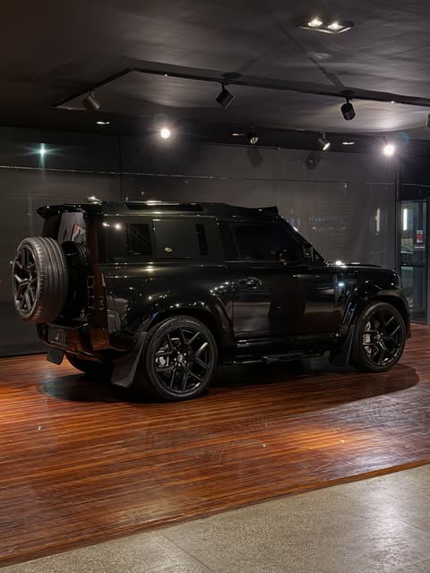 LAND ROVER DEFENDER 90 S - Imagem 13