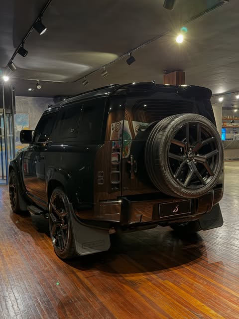 LAND ROVER DEFENDER 90 S - Imagem 16