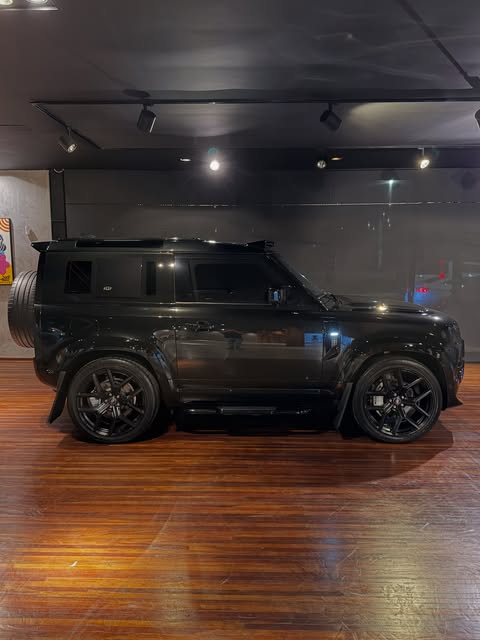 LAND ROVER DEFENDER 90 S - Imagem 18