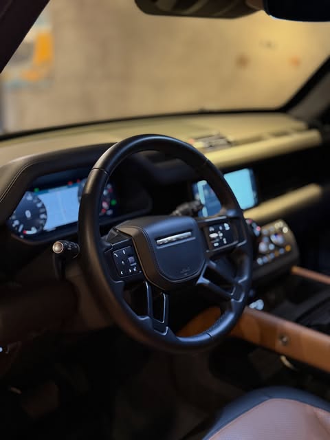 LAND ROVER DEFENDER 90 S - Imagem 9