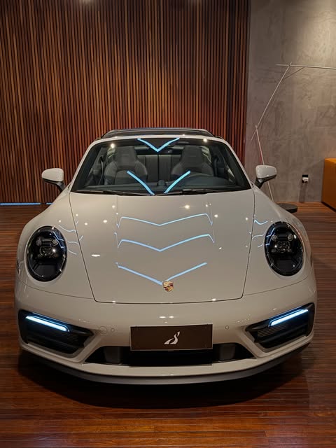 PORSCHE 911 TARGA GTS 4 - Imagem 9