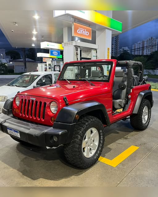 JEEP WRANGLER SPORT V6 - Imagem 2