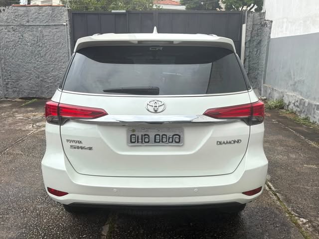 TOYOTA HILUX SW4 SRX DIAMOND - Imagem 7