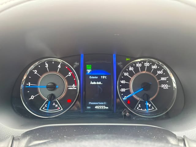TOYOTA HILUX SW4 SRX DIAMOND - Imagem 9