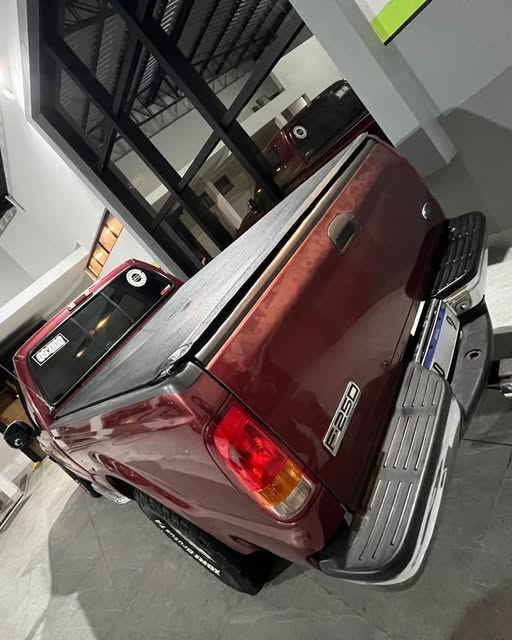 FORD F250 XLT - Imagem 4