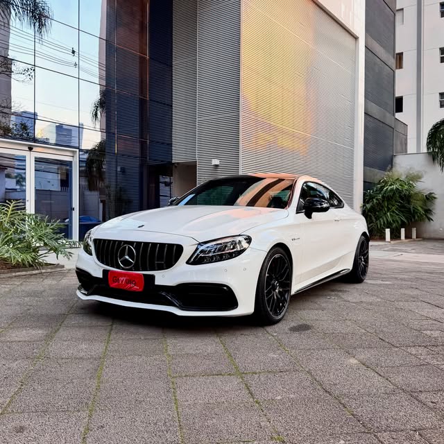 MERCEDES-BENZ C 63 AMG S COUPÉ - Imagem 1