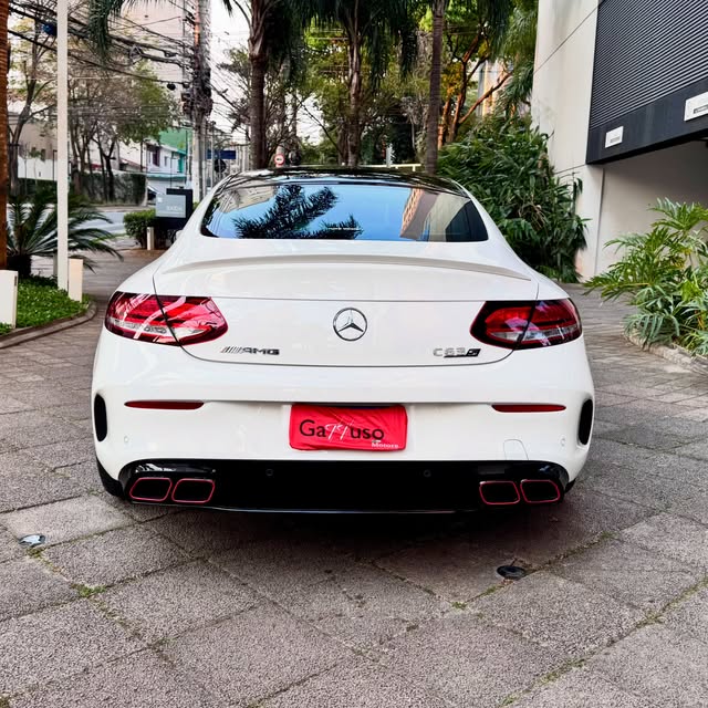MERCEDES-BENZ C 63 AMG S COUPÉ - Imagem 5