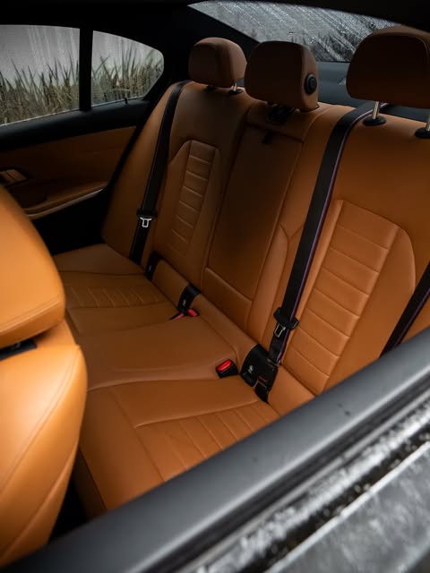 BMW 320I M SPORT - Imagem 15