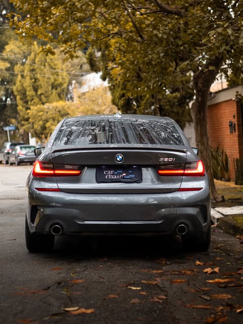 BMW 320I M SPORT - Imagem 7