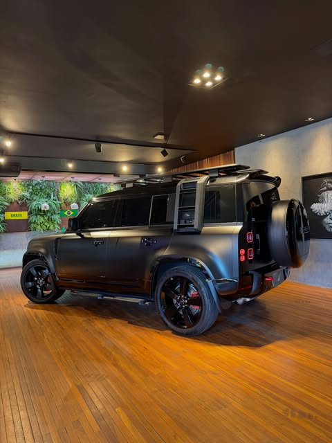 LAND ROVER DEFENDER X 110 DIESEL - Imagem 2