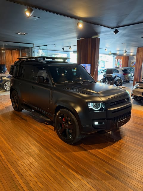 LAND ROVER DEFENDER X 110 DIESEL - Imagem 3