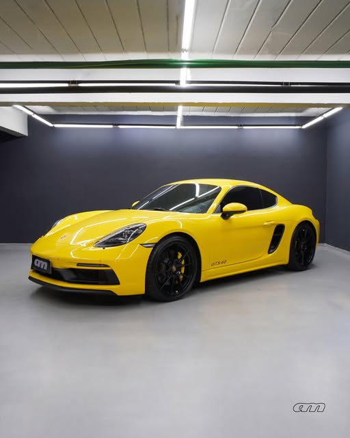 PORSCHE CAYMAN GTS - Imagem 1