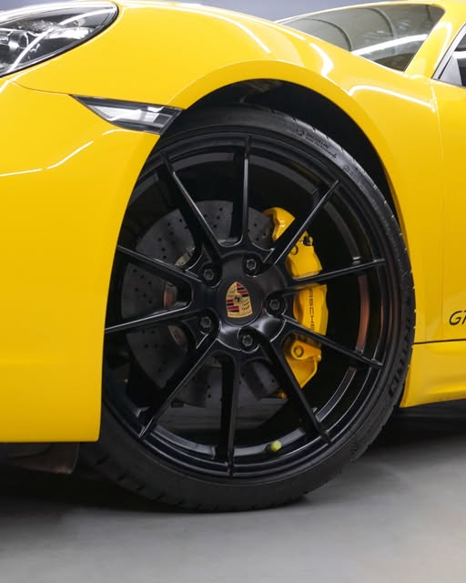 PORSCHE CAYMAN GTS - Imagem 5