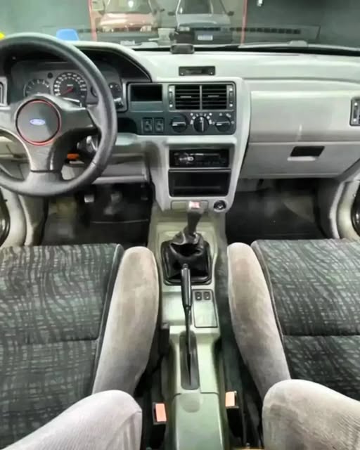 FORD XR3 - Imagem 12
