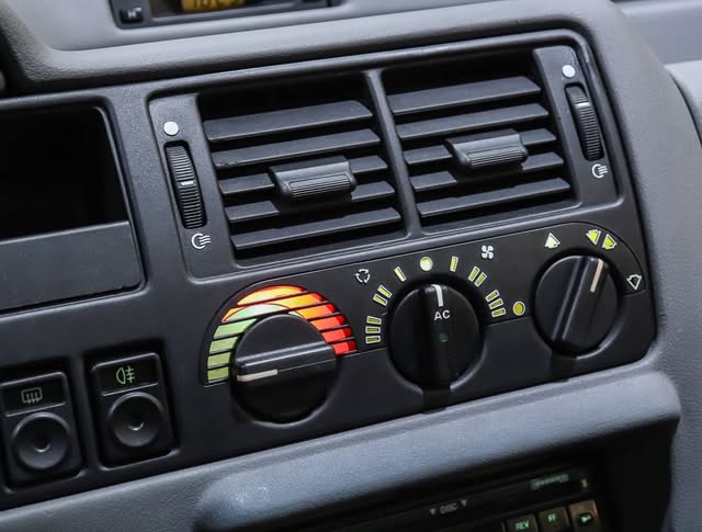 FORD ESCORT XR3 - Imagem 14