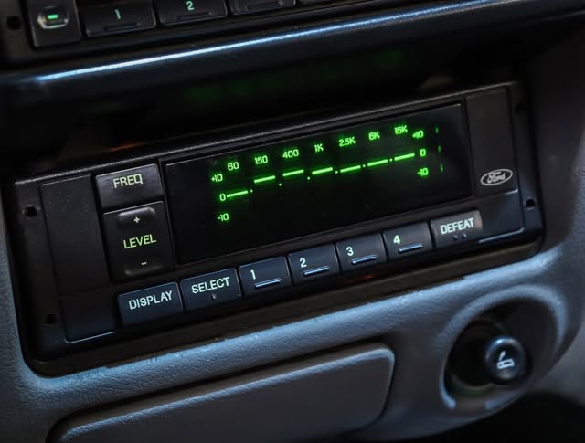 FORD ESCORT XR3 - Imagem 16