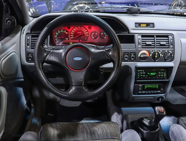 FORD ESCORT XR3 - Imagem 7