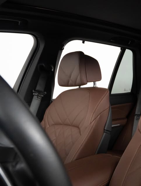 BMW X5 XDRIVE50E M SPORT - Imagem 3