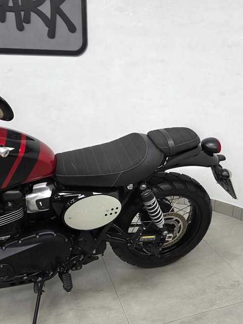 TRIUMPH STREET SCRAMBLER - Imagem 11
