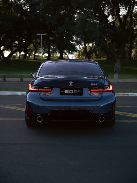 BMW 320I M SPORT - Imagem 4