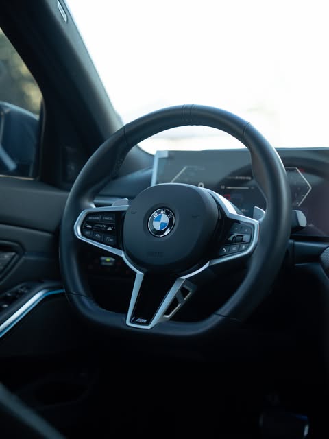 BMW 320I M SPORT - Imagem 7