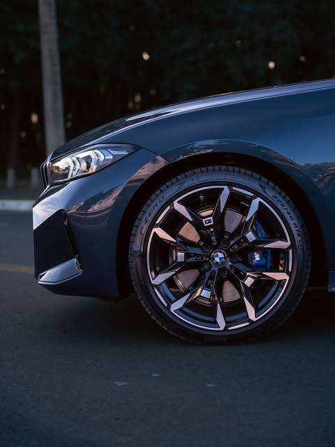 BMW 320I M SPORT - Imagem 10