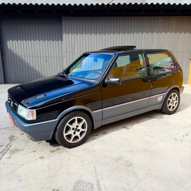FIAT UNO 1.6R - Imagem 2